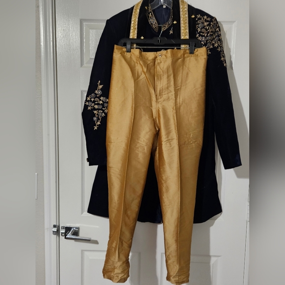 Mens SHERWANI - Picture 7 of 7